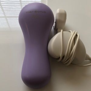 🚫UNAVAILABLE🚫 Clarisonic Mia Purple